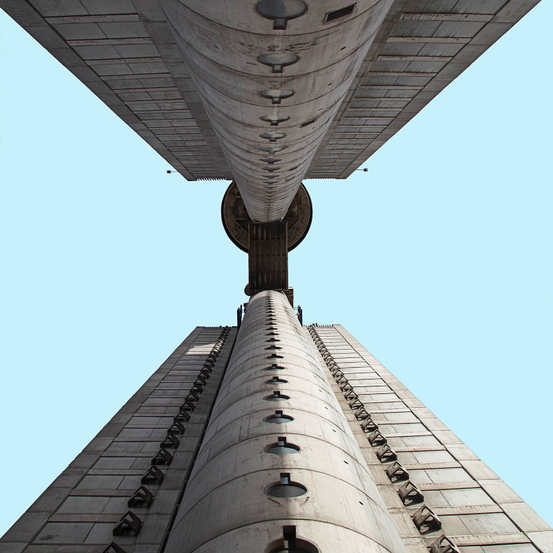 Illustration for article titled These Photos of Belgrade's Socialist Architecture Look Like Ancient Spaceships